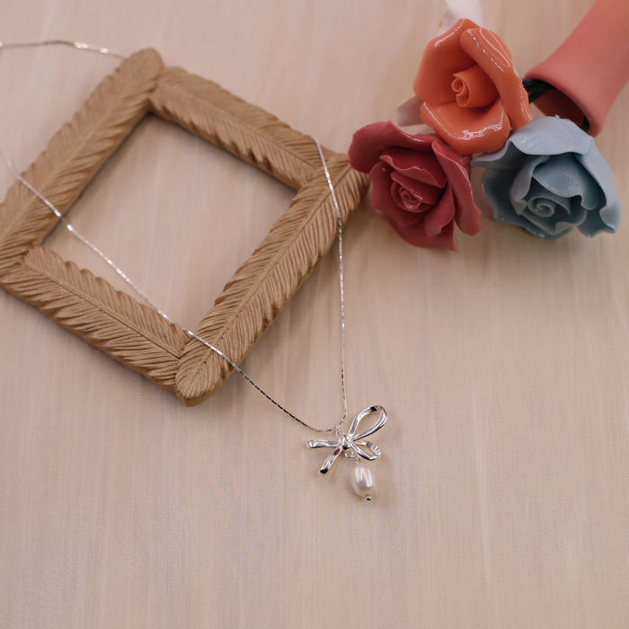 Wholesale S925 Silver  Bow Pearl Pendant Necklace All-match  Clavicle Chain