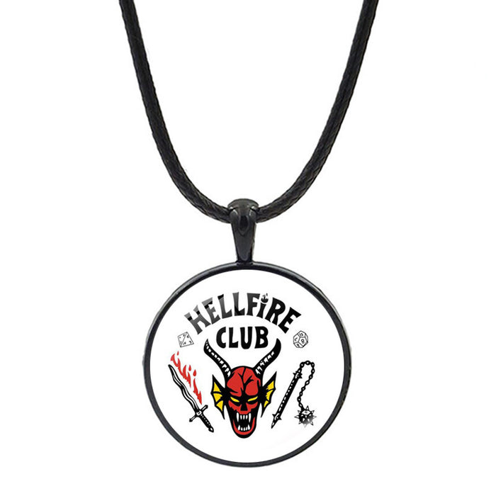 Wholesale Film themed fashionable round iron alloy pendant necklace