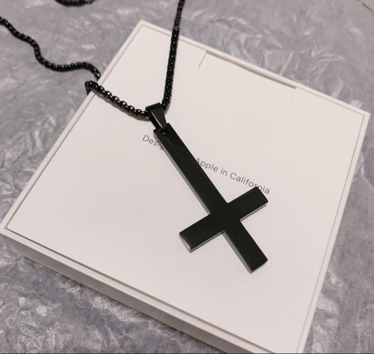 Wholesale Cross necklace for boys, titanium steel pendant for girls, stunning simplicity accessories