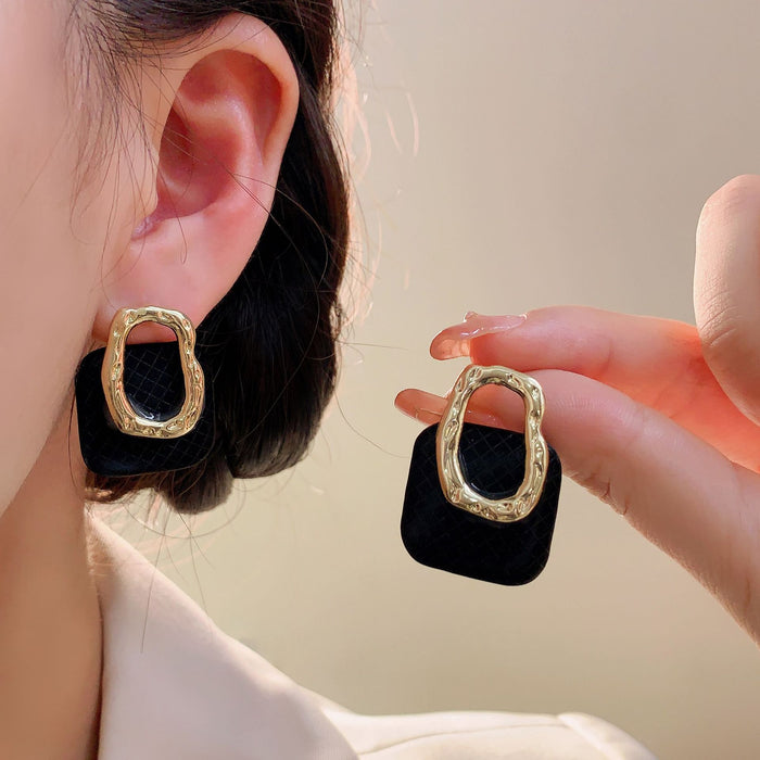 Wholesale Retro design, square leather, retro hollowed out earrings, silver needles, personalized and versatile earrings, ear accessories