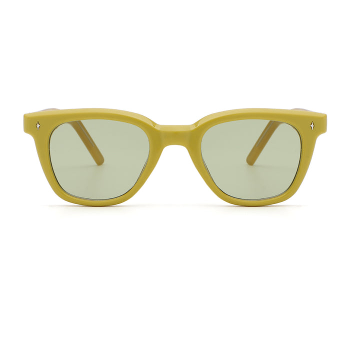 Wholesale Sunglasses, trendy street photography, driving glasses