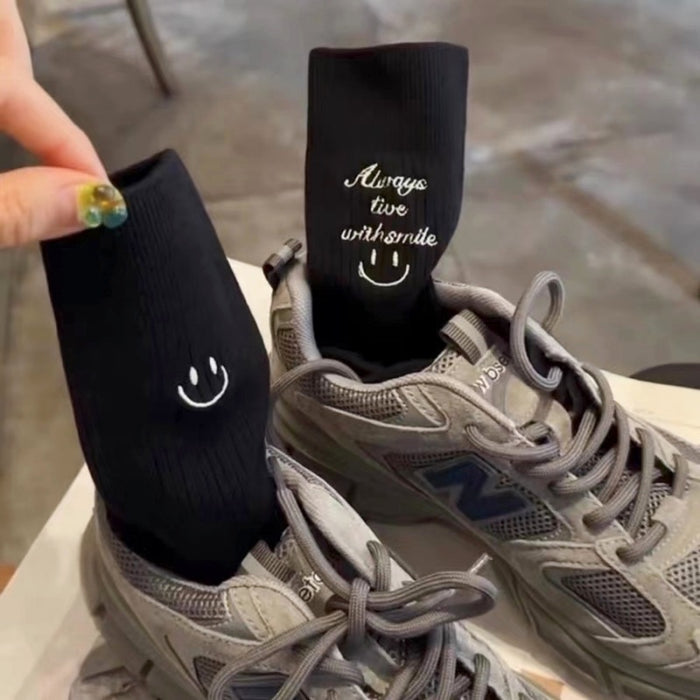 Wholesale Women's Socks Embroidered Smiling Face Personalized Mid tube Socks Fashionable Western Style Pure Cotton Socks
