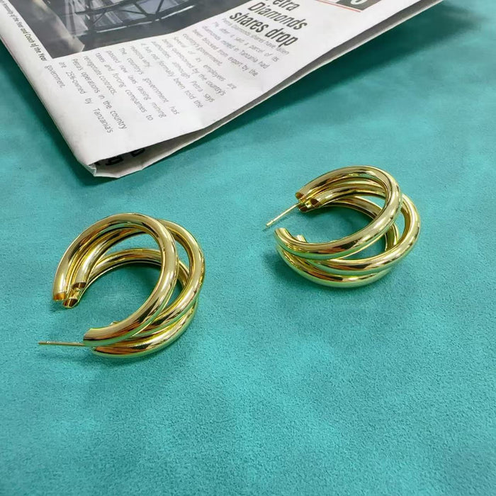 Wholesale C-shaped multi-layer fashionable and compact design earrings and earrings with geometric temperament and metallic texture