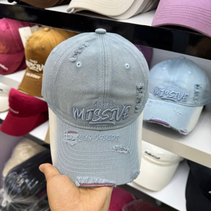 Wholesale New letter embroidered perforated baseball cap, fashionable and versatile for travel