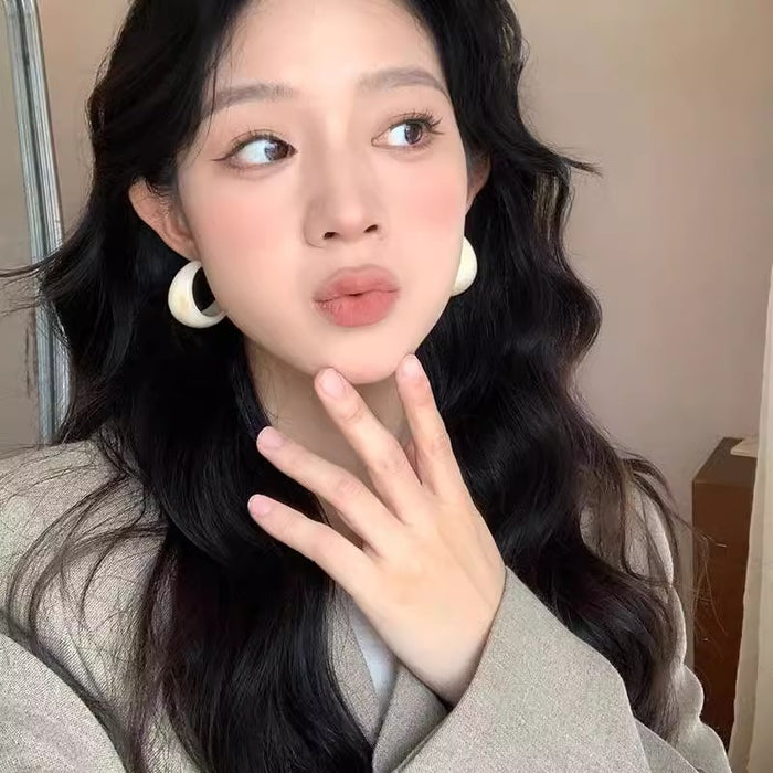 Wholesale Resin earrings for women, exaggerated and unique loop earrings, retro and high-end earrings