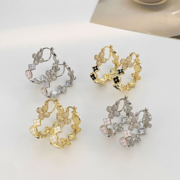 Wholesale New fashionable and high-end design with delicate and personalized four leaf clover ear buckle, light luxury heart-shaped heart-shaped oil painted ear buckle