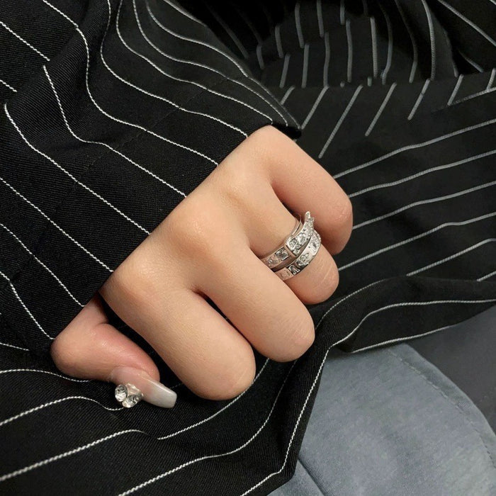 Wholesale Double-layered belt buckle with sparkling diamond Saturn element couple rings