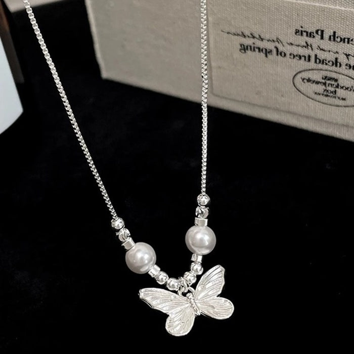 Wholesale Pearl butterfly necklace with versatile temperament, high-end feel, light luxury, niche design, collarbone chain accessories