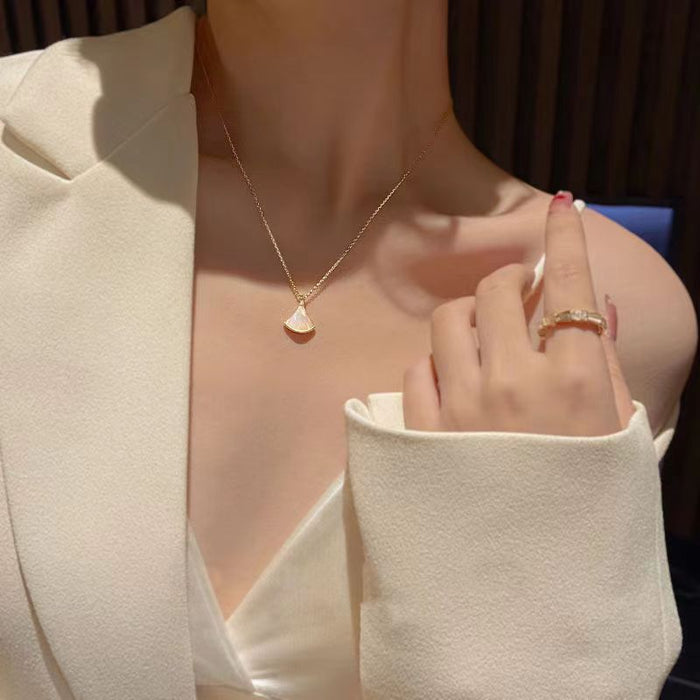 Wholesale Fan shaped titanium steel diamond inlaid necklace sweater collarbone chain