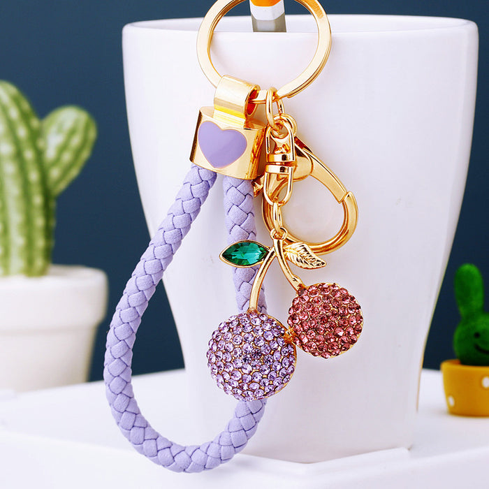 Wholesale Diamond studded car keychain pendant, metal keychain ring, cute and creative