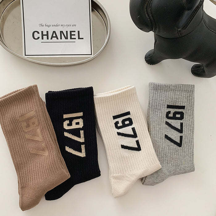 Wholesale Sports socks, mid tube socks, trendy long tube socks, versatile cotton socks, sweat absorbing and breathable letters