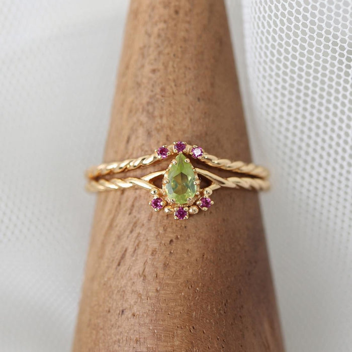 Wholesale Inlaid Water Drop Anti Olivine Set Combination Open Ring Vintage