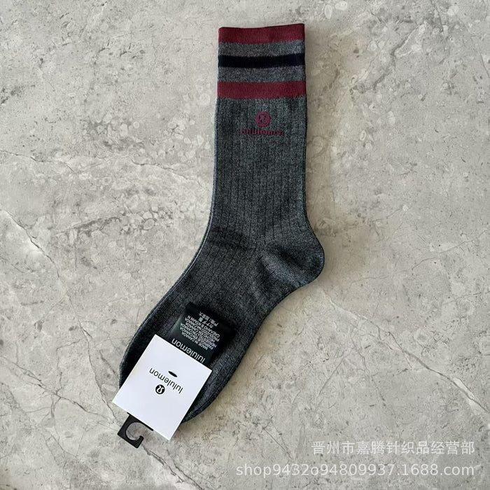 Wholesale Mid length socks versatile pile socks