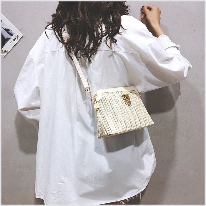 Wholesale Shell Shape Woven PVC Handbag Crossbody Shoulder Bag Fashion Accessory Boutique Resale