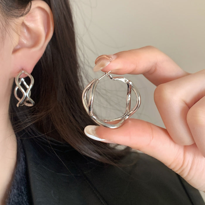 Wholesale Personalized, simple, fashionable style, irregular geometric winding earrings, silver needle temperament, light luxury earrings for women