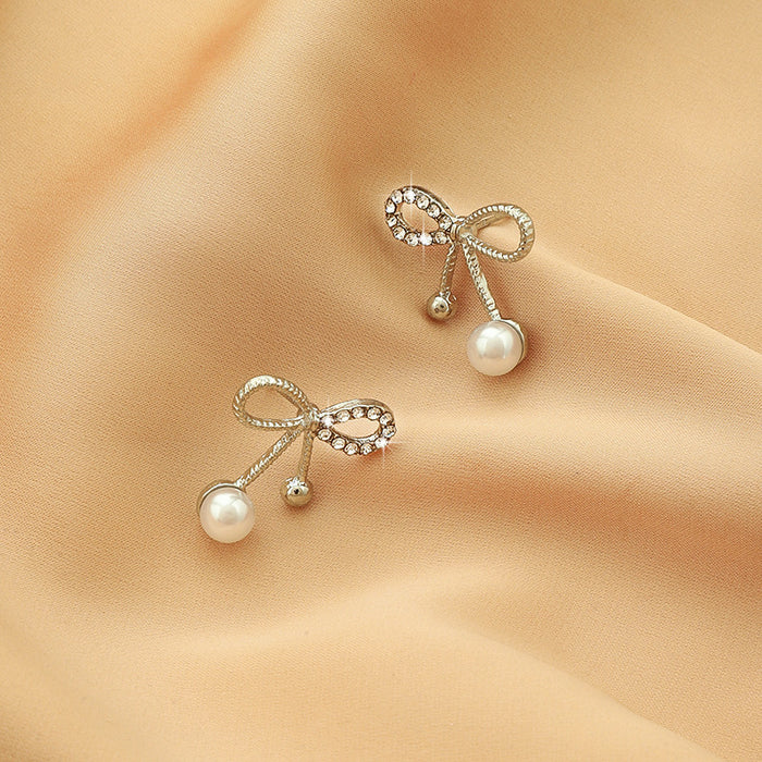Wholesale Silver Needle Fashion Style Bow Inlaid Diamond Earrings Personalized Design Earrings