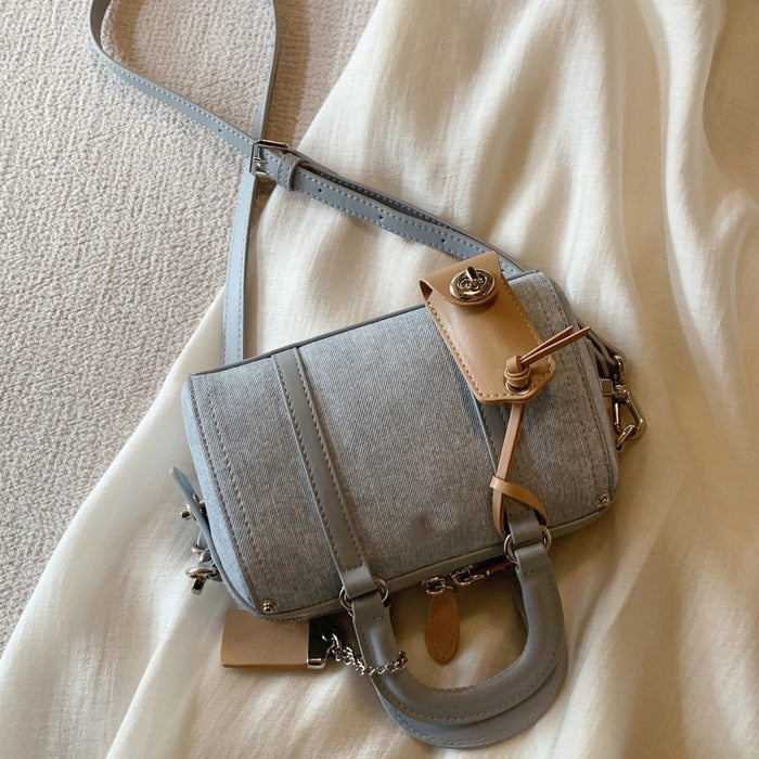 Wholesale Fashionable Retro Design Pillow Bag Versatile