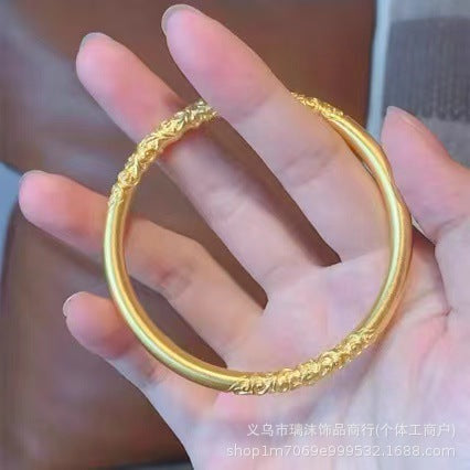 Wholesale Bauhinia Steamed rolls Grass Pattern Bracelet Women's Solid Bracelet