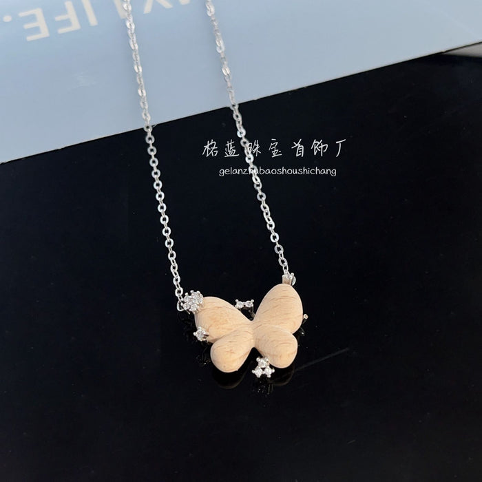 Wholesale Hejia withered leaf butterfly necklace, light luxury, high-end tailcoat butterfly earrings, niche butterfly seal, collarbone chain