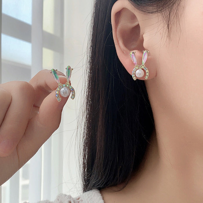 Wholesale Silver needle pearl fashionable temperament design, fresh earrings, high-end feeling earrings