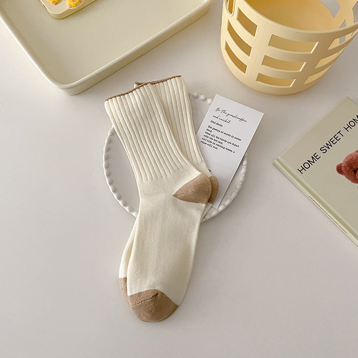 Wholesale Simple and versatile mid tube socks with trendy vertical stripes for slimming, sporty long tube pile socks