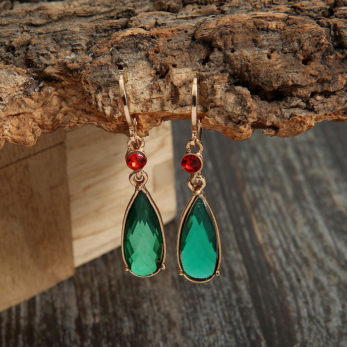 Wholesale New earrings with a temperament of emerald green