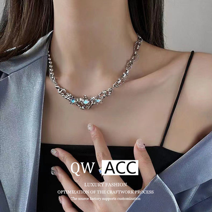 Wholesale New light luxury liquid imitation moonstone necklace with niche design and high-end collarbone chain