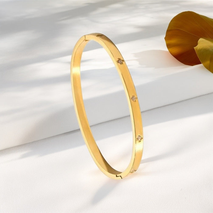 Wholesale Four-leaf bracelet nail titanium steel jewelry