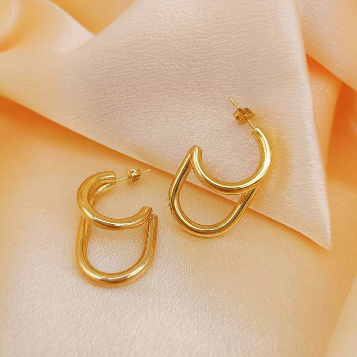 Wholesale Exaggerated large earrings with a light luxury and high-end feel that do not fade. Titanium steel earrings as earrings