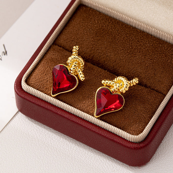 Wholesale 3D vintage black heart-shaped pearl earrings