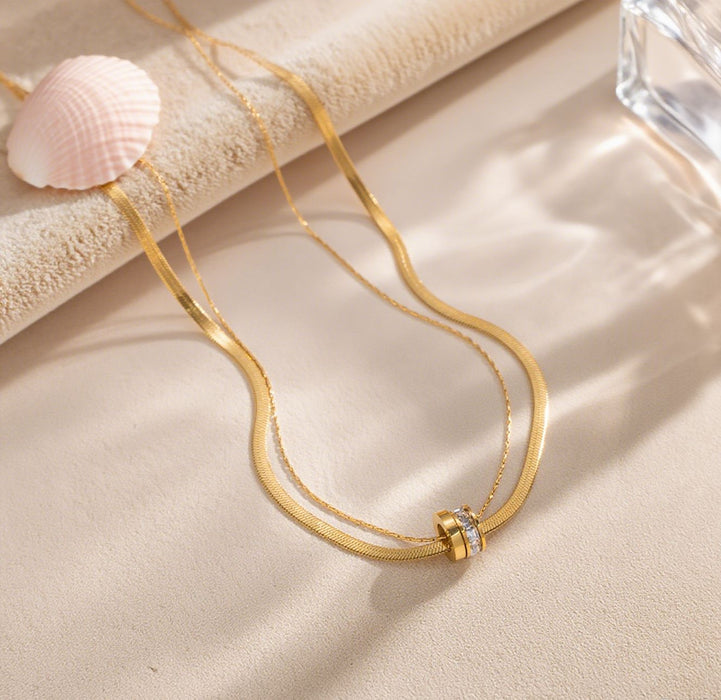 Wholesale 2pcs Simple and stylish  snake chain cross- hop jewelry chain set stainless steel chain necklace