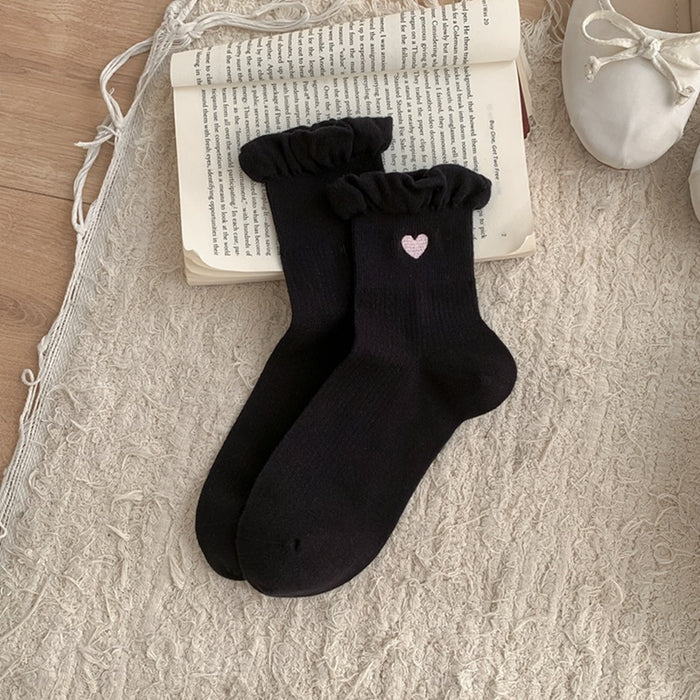 Wholesale Socks with heart-shaped embroidery, thin cotton bubble edge, short tube socks, boneless and breathable