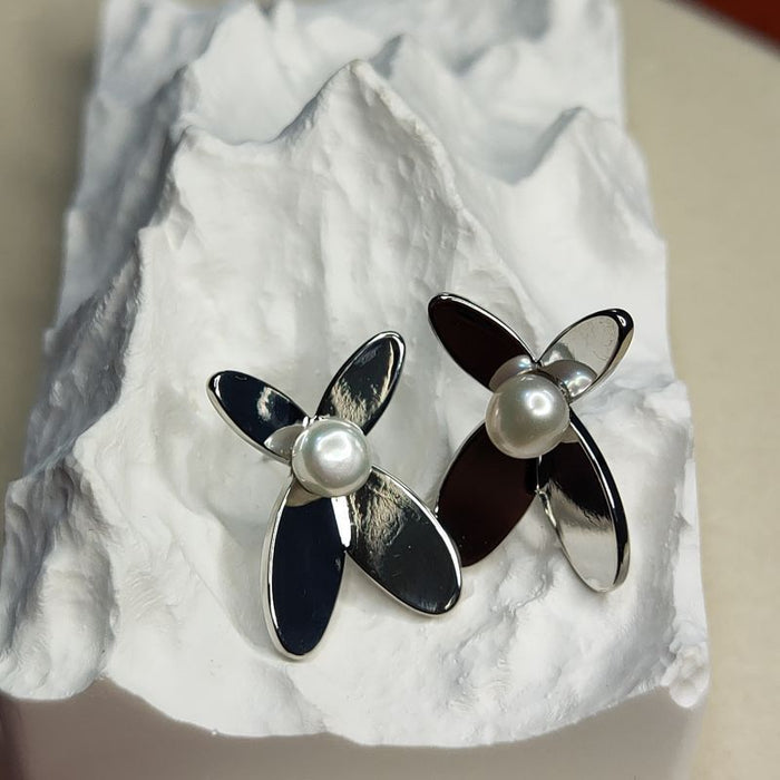 Wholesale  freshwater beads high cold temperament earrings ear pin