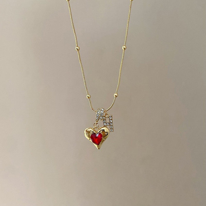 Wholesale Love pendant necklace, light luxury temperament, versatile, niche personality, high-end feeling, collarbone chain
