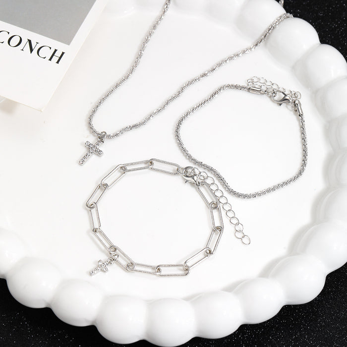 Wholesale Sparkling necklace, niche design, light luxury, high-end feel, square cross pendant necklace