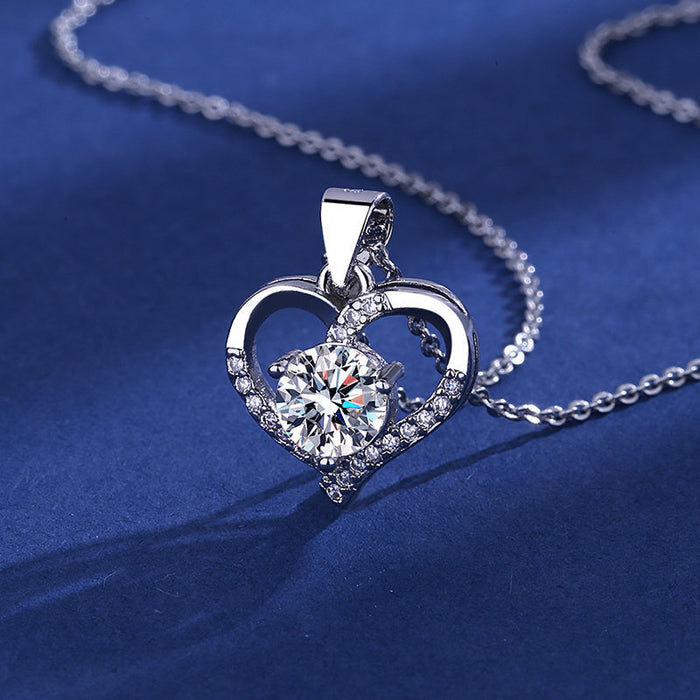 Wholesale Love design silver necklace moissanite pendant
