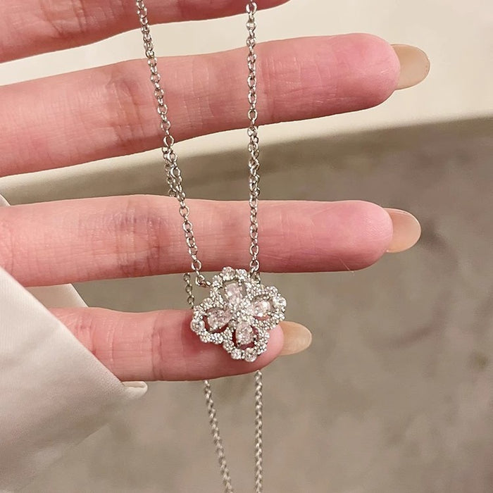 Wholesale Full Diamond Four Leaf Clover Women's Light Luxury Water Drop Clavicle Necklace with Charm Sparkling Diamond