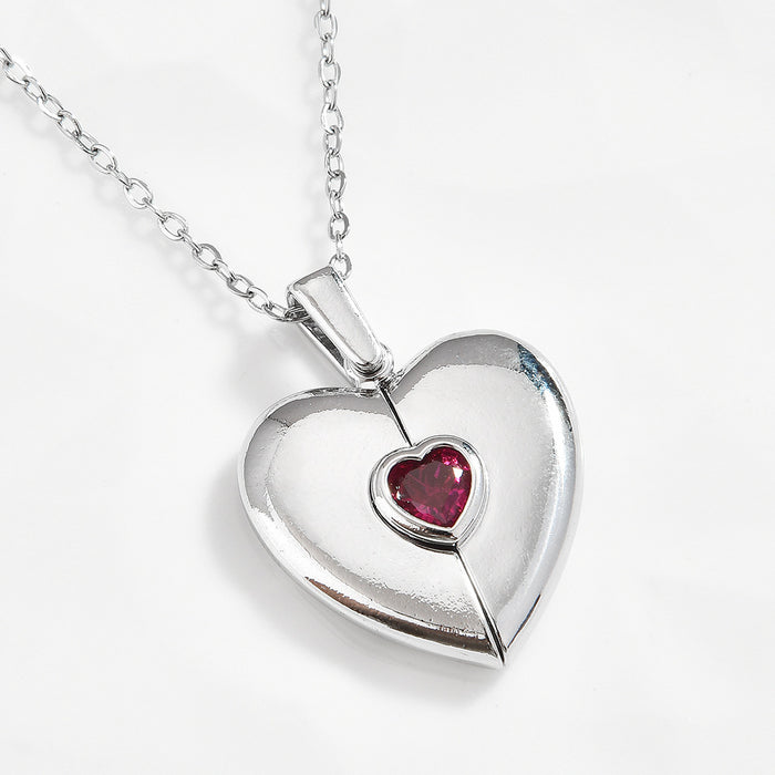 Wholesale Openable heart-shaped gemstone necklaces