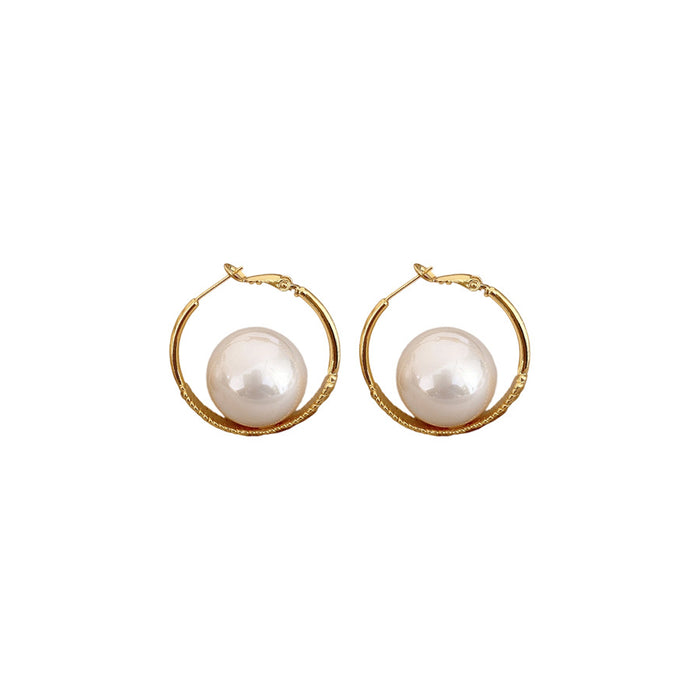 Wholesale Real gold electroplated silver needle pearl earrings with a light luxury and high-end feel, fashionable earrings, retro and versatile earrings