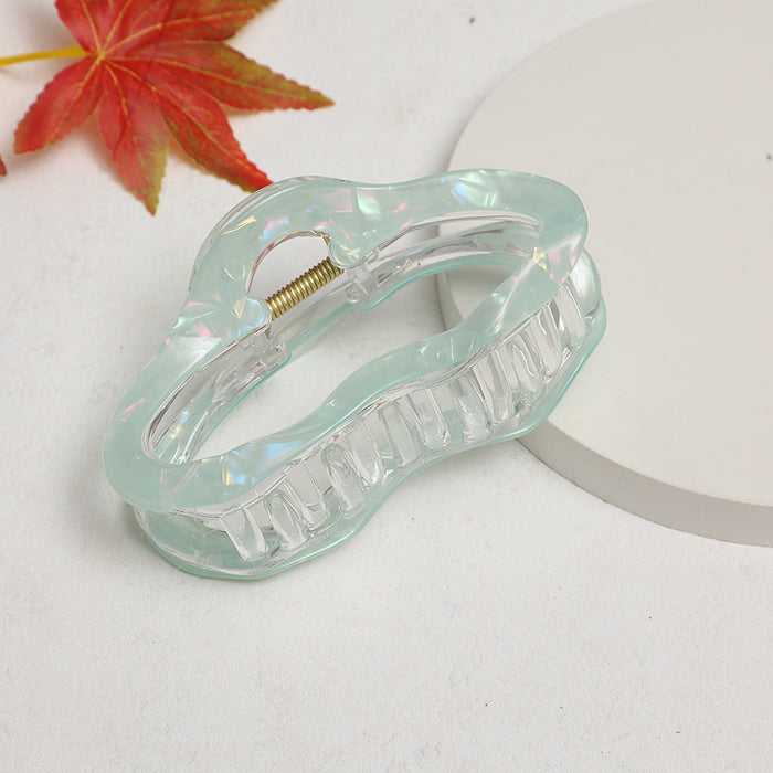 Wholesale New style clip with large hollowed out cloud pattern, high-end hair clip, light luxury style wholesale