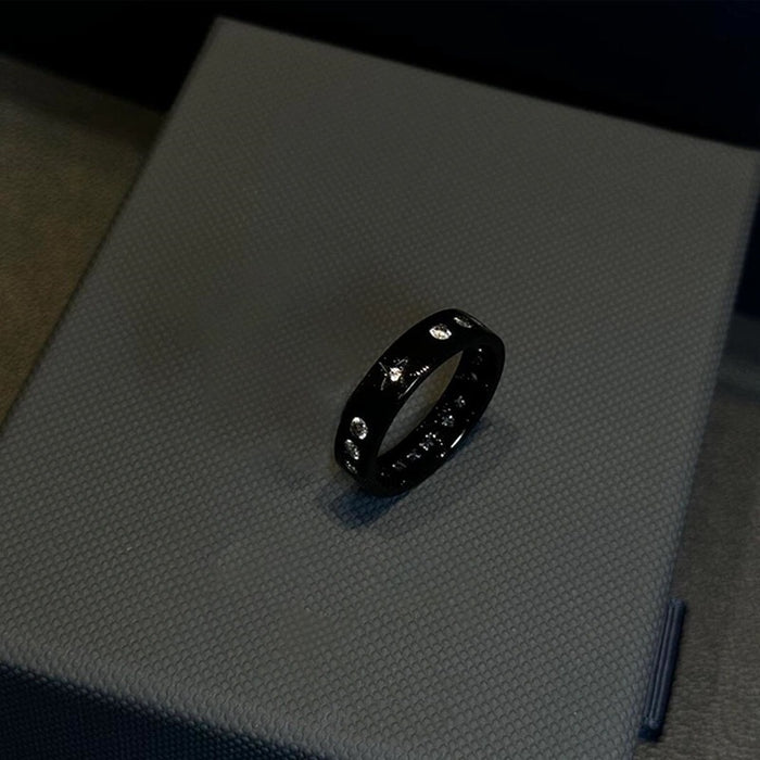 Wholesale Sparkling Diamond Black and White Pair of Rings New Fashionable Niche Design Versatile Ring