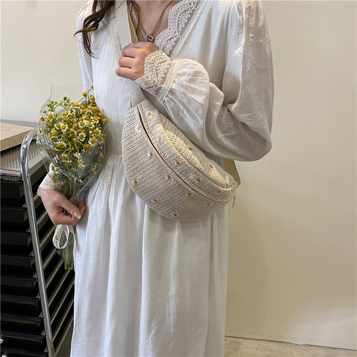 Wholesale Versatile Western style small bag, fashionable crossbody chest bag, popular waist bag