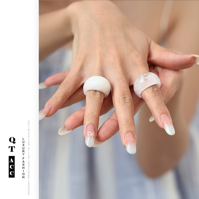 Wholesale Fashionable simple style light luxury white jade crystal geometric circle design ring for women