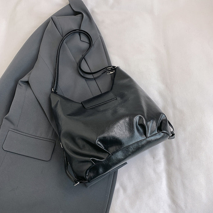 Wholesale Small niche tote bag, retro backpack, large capacity single shoulder backpack