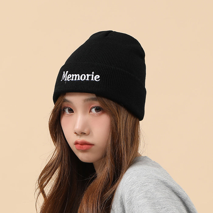 Wholesale Autumn and winter men's and women's embroidery thin knitted wool cap student shopping sweet cold cap letter pullover hat