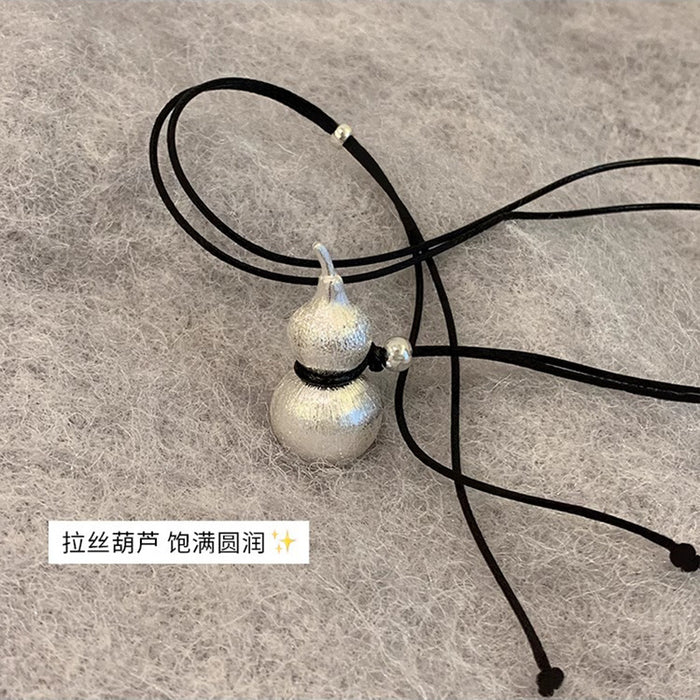 Wholesale Necklace pendant with a light luxury and high-end feel