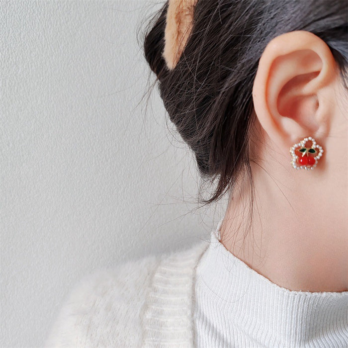 Wholesale Flower earrings with exquisite design and pearl earrings