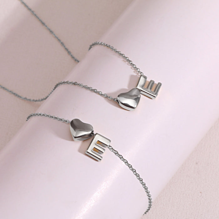 Wholesale Clavicle chain jewelry accessory 26 letter heart pendant titanium steel necklace