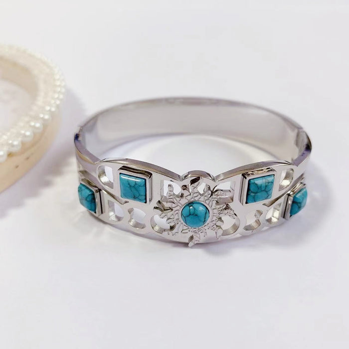 Wholesale Titanium steel color-preserving bracelet with diamond setting