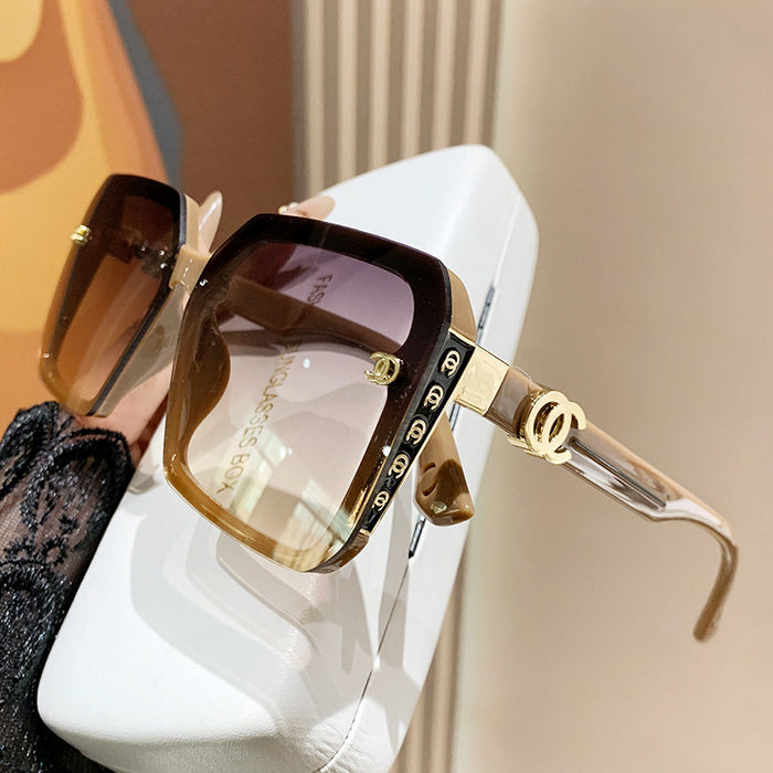 Wholesale Women' s oversized sunglasses